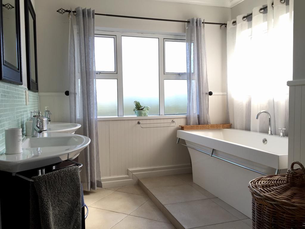 Sea Breeze Beach House Plettenberg Bay Εξωτερικό φωτογραφία