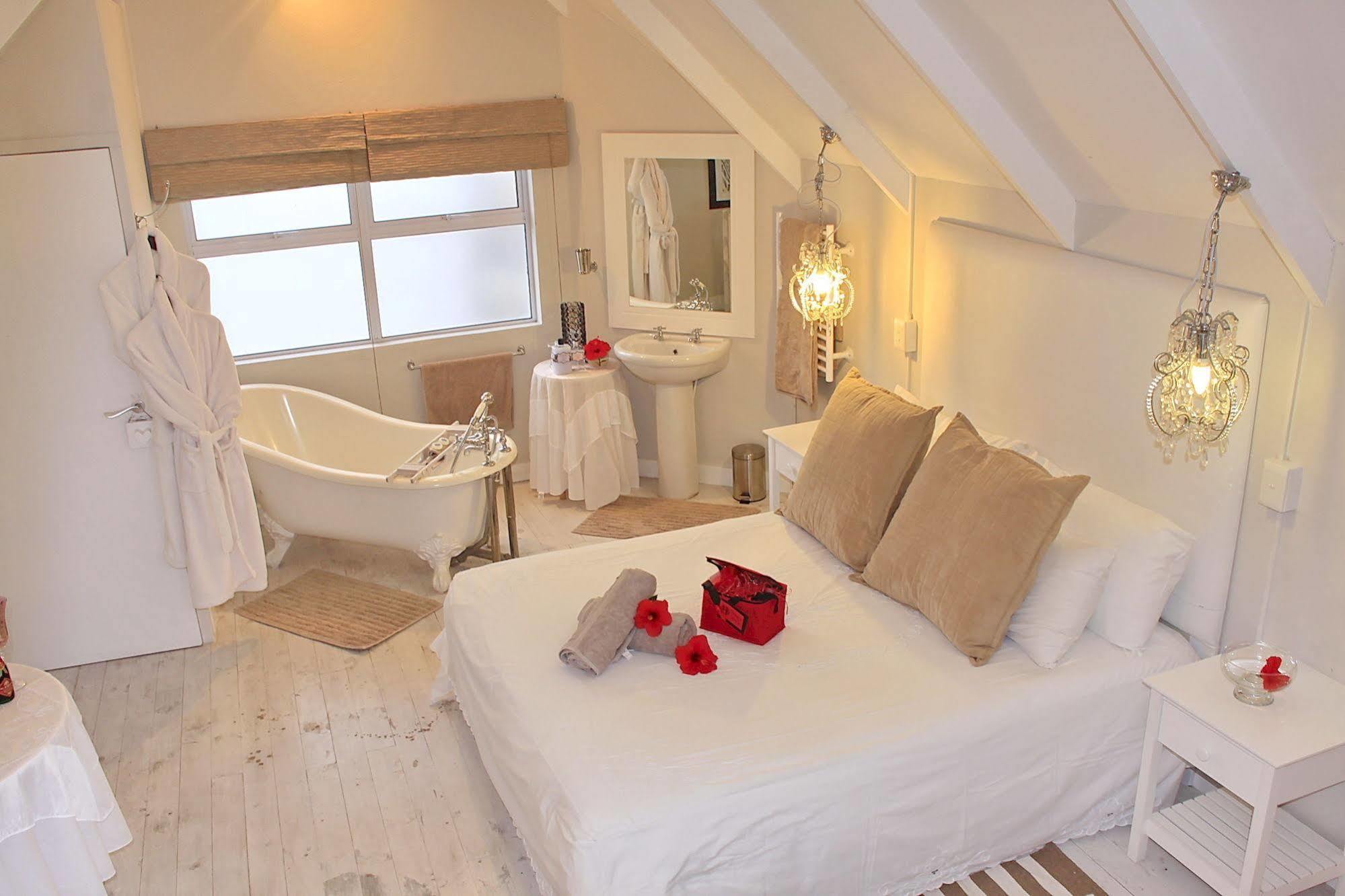 Sea Breeze Beach House Plettenberg Bay Εξωτερικό φωτογραφία