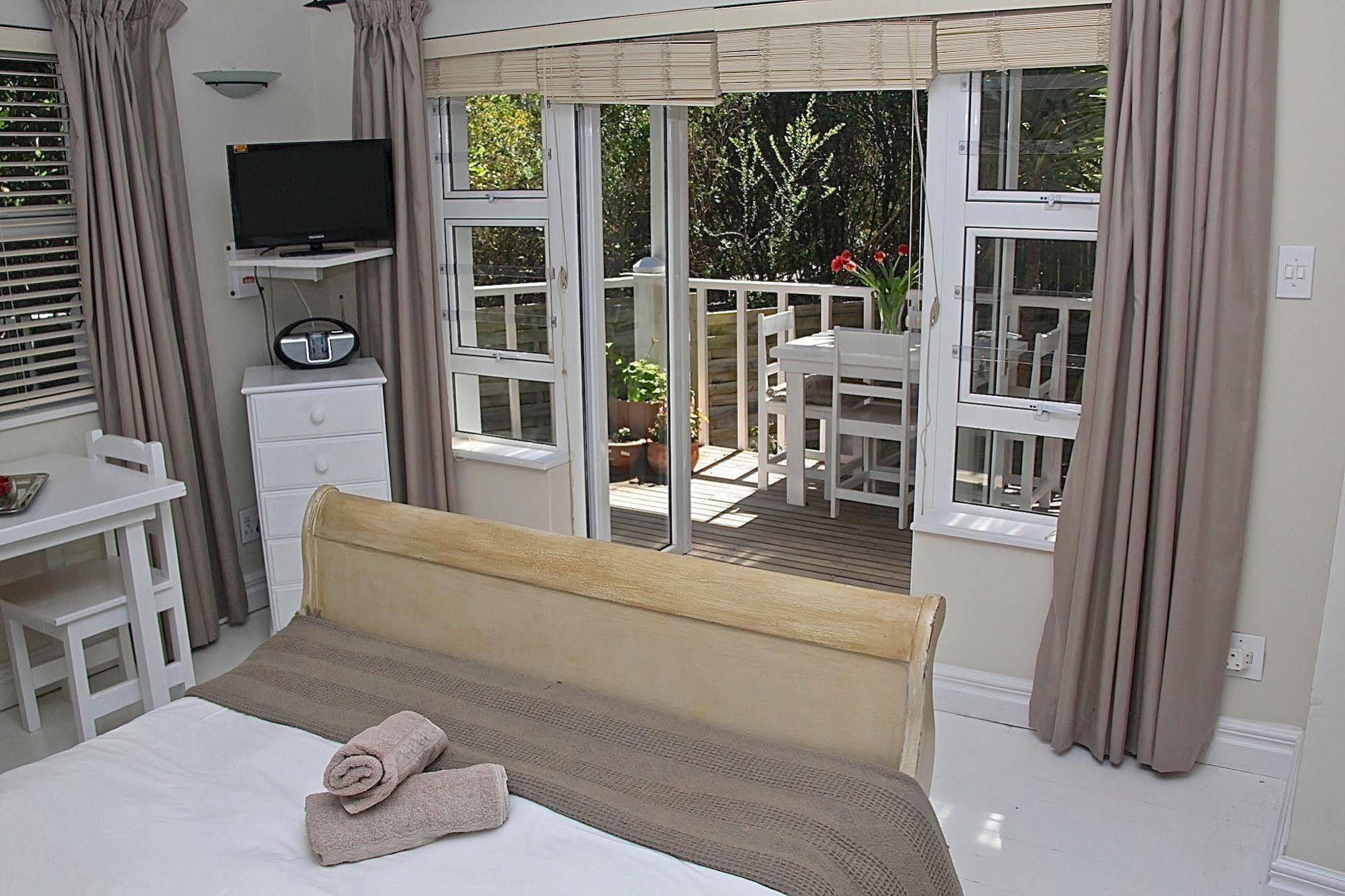Sea Breeze Beach House Plettenberg Bay Εξωτερικό φωτογραφία
